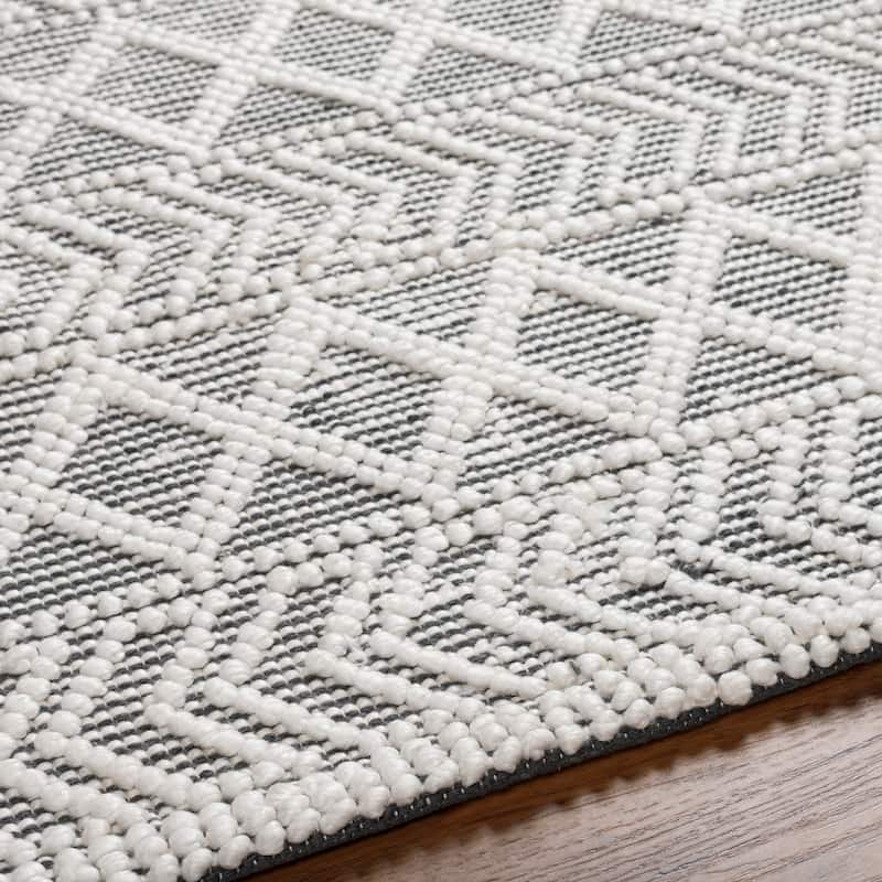 Nebay Country Area Rug