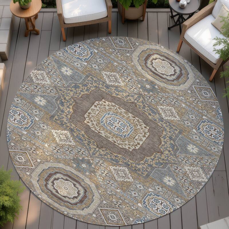 Machine Washable Indoor/ Outdoor Traditonal Isaiah Chantille Rug - Taupe - 8' x 8'