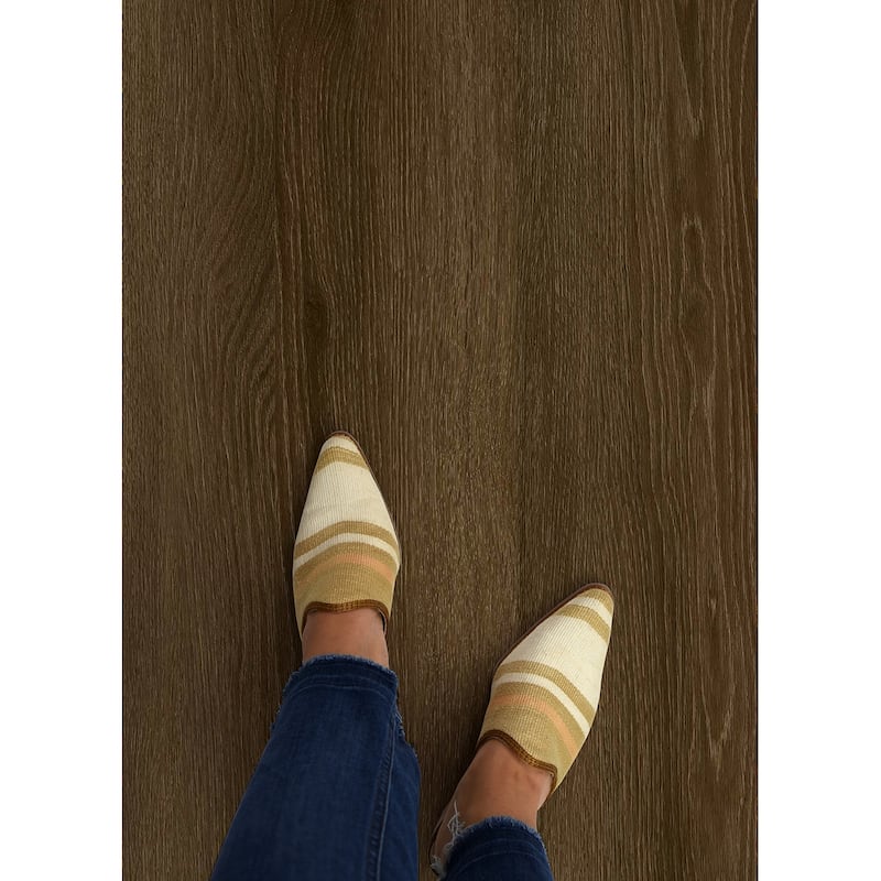 FloorPops Dark Oak Peel and Stick Wood Floor Planks