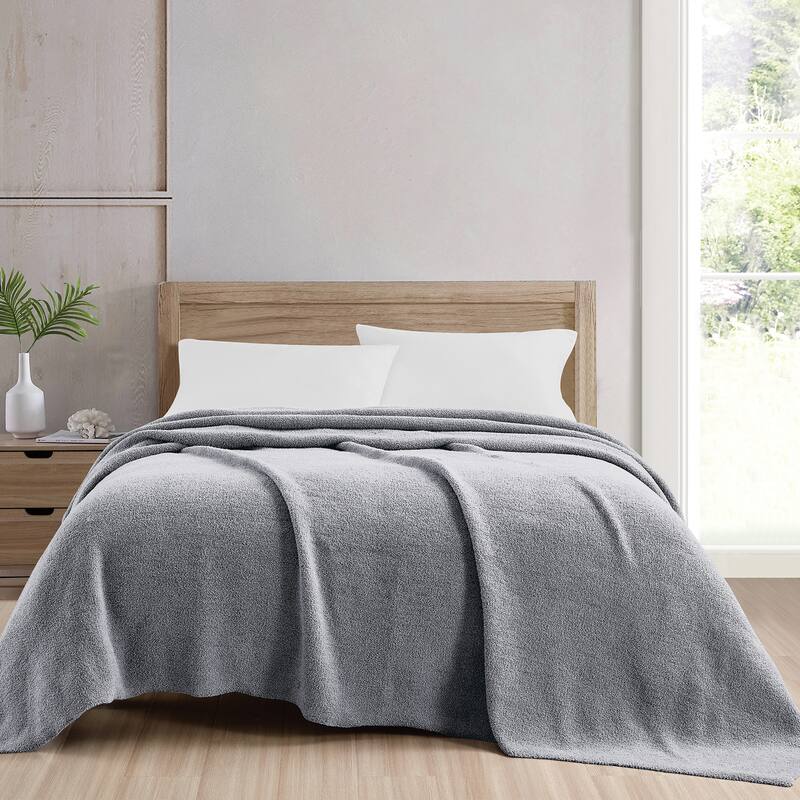 Jennifer Adams Marshmallow Blanket - King - Gray