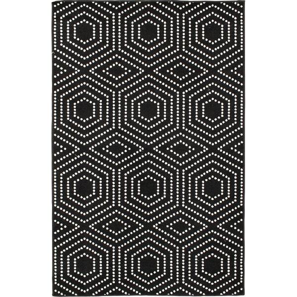 Shop Black Friday Deals On Tecopa Black And White Indoor Outdoor Woven Area Rug On Sale Overstock 31424508
