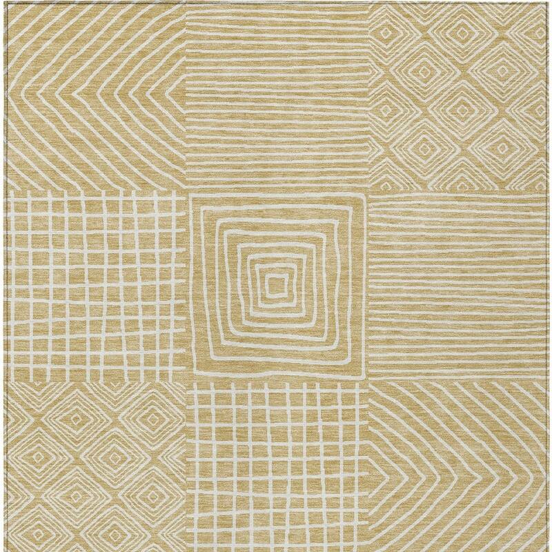 HomeRoots Geometric Transitional Rectangle Outdoor Rug