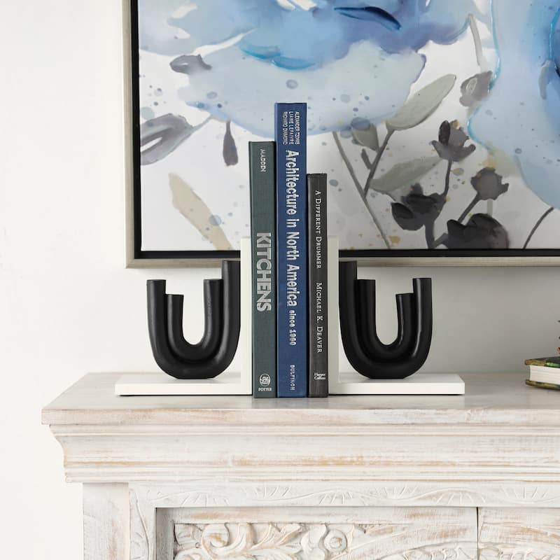 CosmoLiving by Cosmopolitan Black or White Wooden Bookends with White or Black Stands (Set of 2) - White