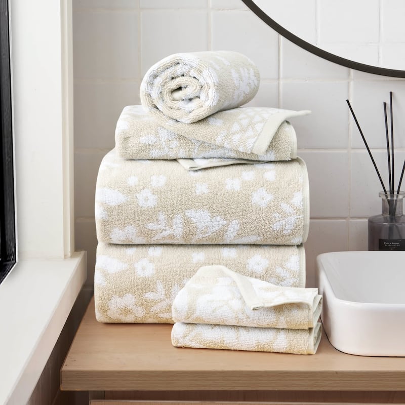 Lucky Brand Folk Floral 6-Piece Bath Towel Set 2 Bath towels 2 Hand towels 2 Washcloths - 28"x54"/16"x26"/12"x12" - Beige Taupe
