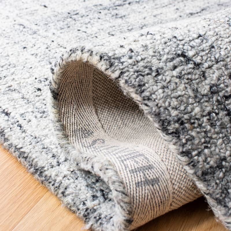 SAFAVIEH Handmade Abstract Nettie Modern Viscose Rug