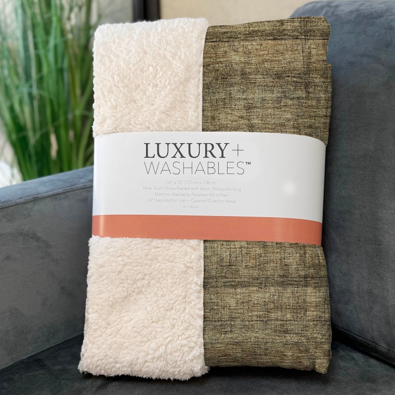 Premium Machine Washable Modern Stripes Sherpa Throw Blanket