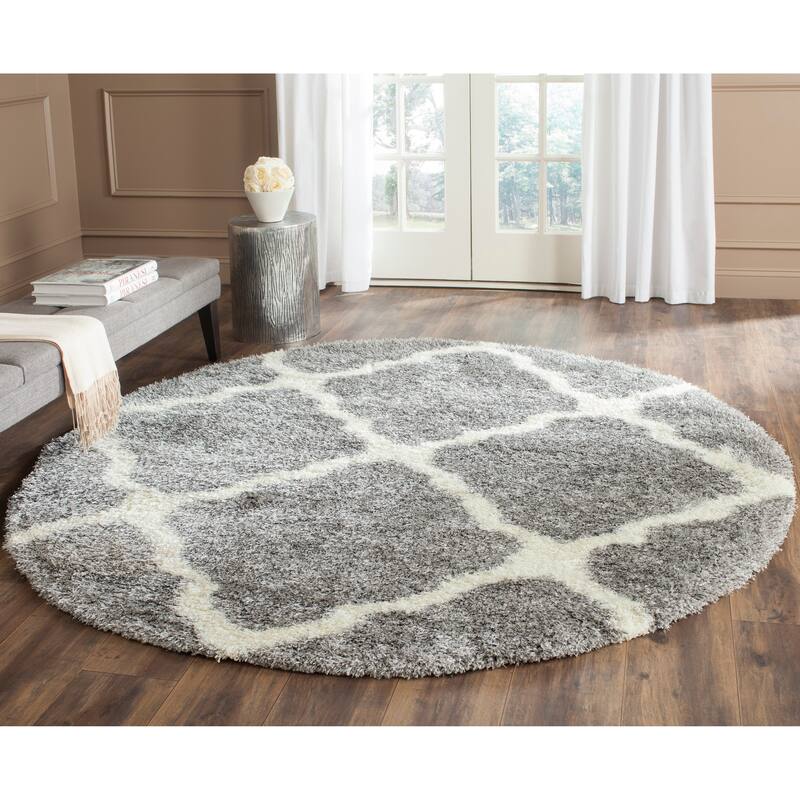 SAFAVIEH Montreal Shag Marcelle 2-inch Thick Rug - 6'7" Round - Grey/Ivory