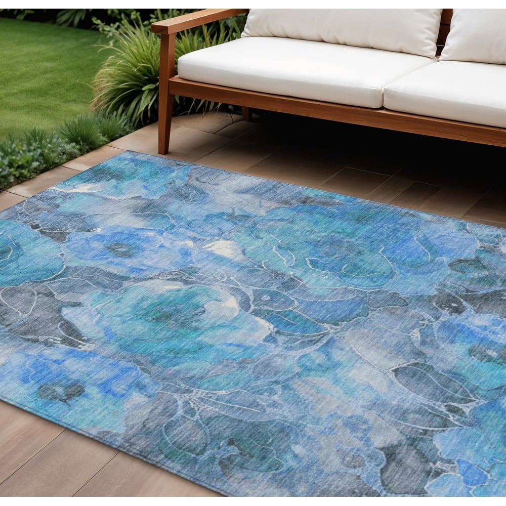 HomeRoots Floral Transitional Rectangle Outdoor Rug