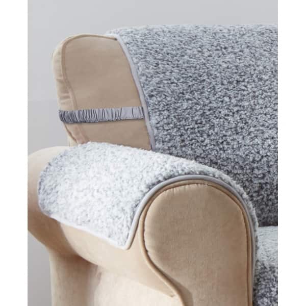 https://ak1.ostkcdn.com/images/products/is/images/direct/2b074494c8a88695b67cb84fadd227873f58ad27/Cambridge-Sherpa-XLSofa-Furniture-Cover.jpg?impolicy=medium