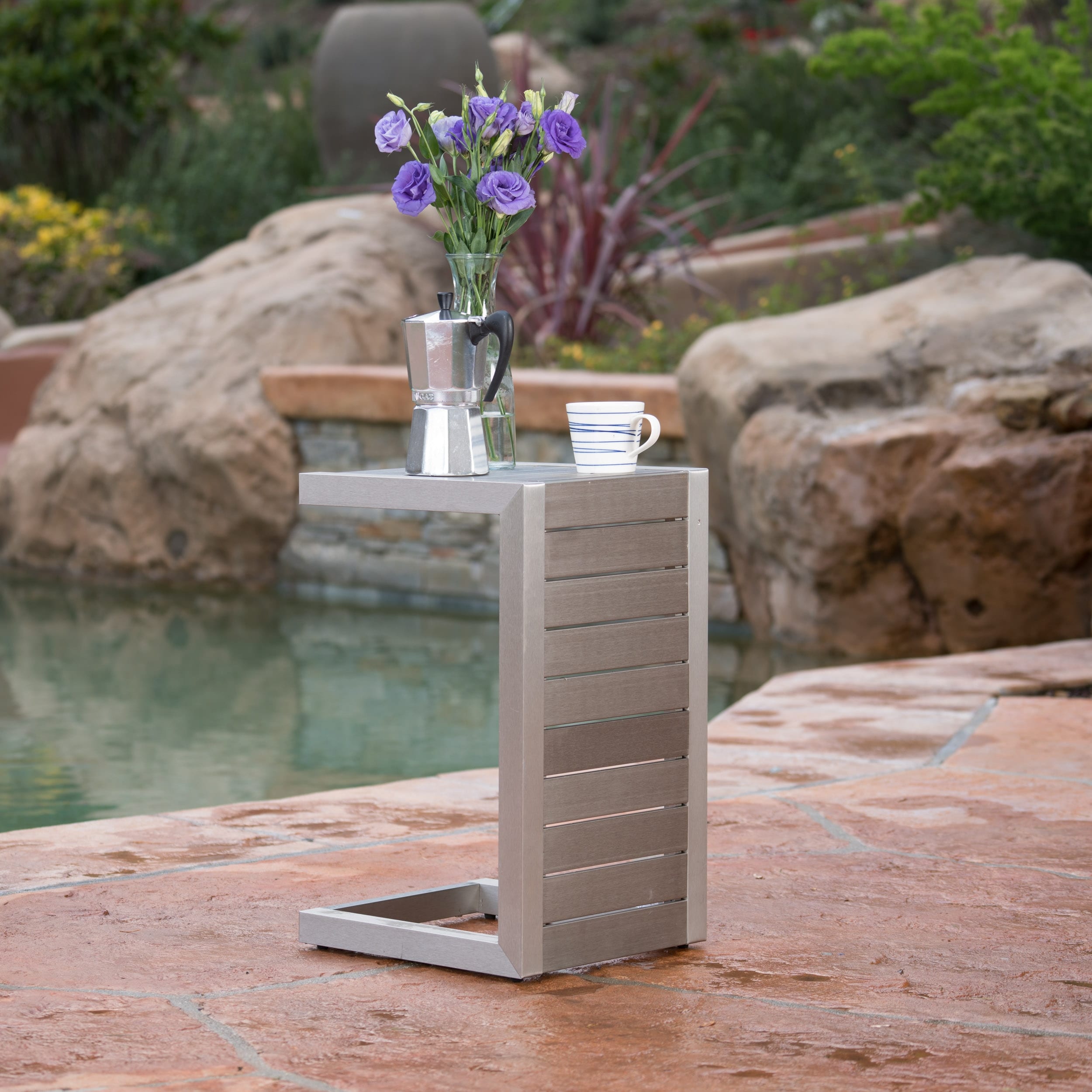 Roomfitters Modern Outdoor Side Table with Slatted Aluminium Frame, Weather-Resistant Accent Table for Patio