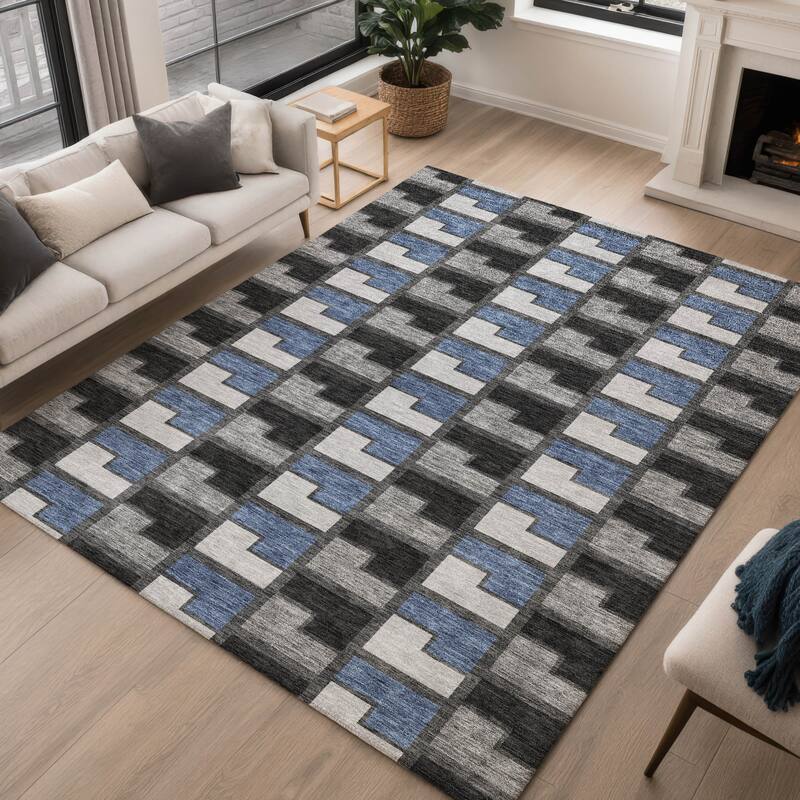 Machine Washable Indoor/ Outdoor Contemporary Kaylee Chantille Rug