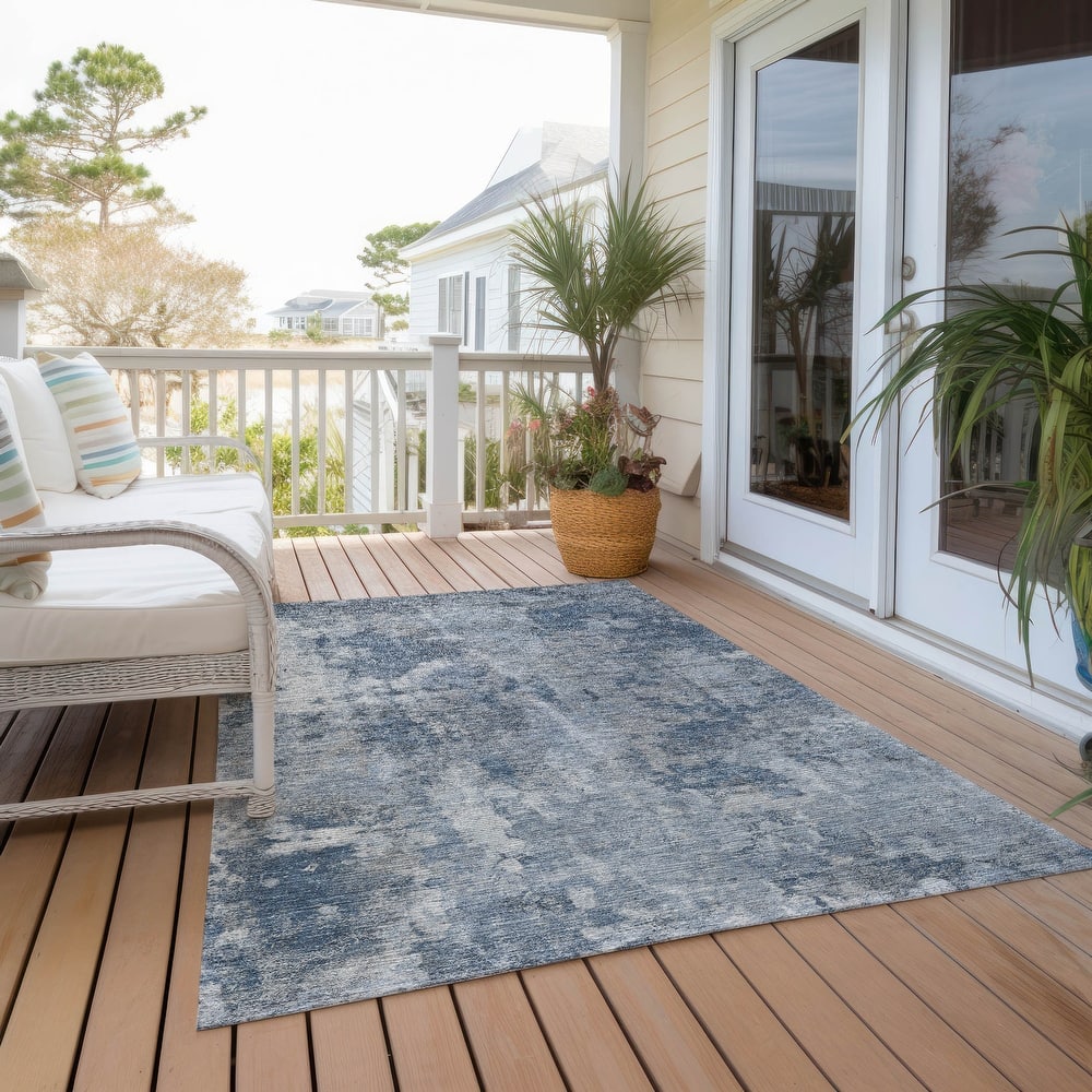 Machine Washable Indoor/ Outdoor Modern Ombre Chantille Rug