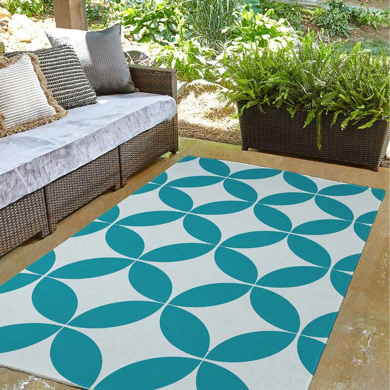 Eye Opener Spring Chenille Indoor/Outdoor Rug
