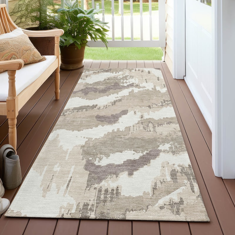 Machine Washable Indoor/ Outdoor Chantille Ombre Abstract Rug - Beige - 2'3" x 7'6"