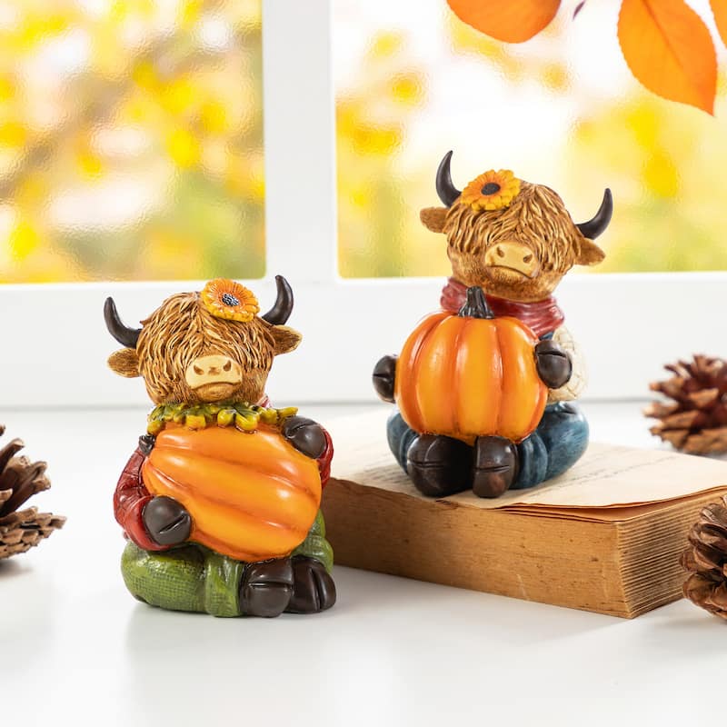 Glitzhome 2-Piece 4.25" H Thanksgiving Handcrafted Highland Cow Figurines Resin Table Decor - 36"H