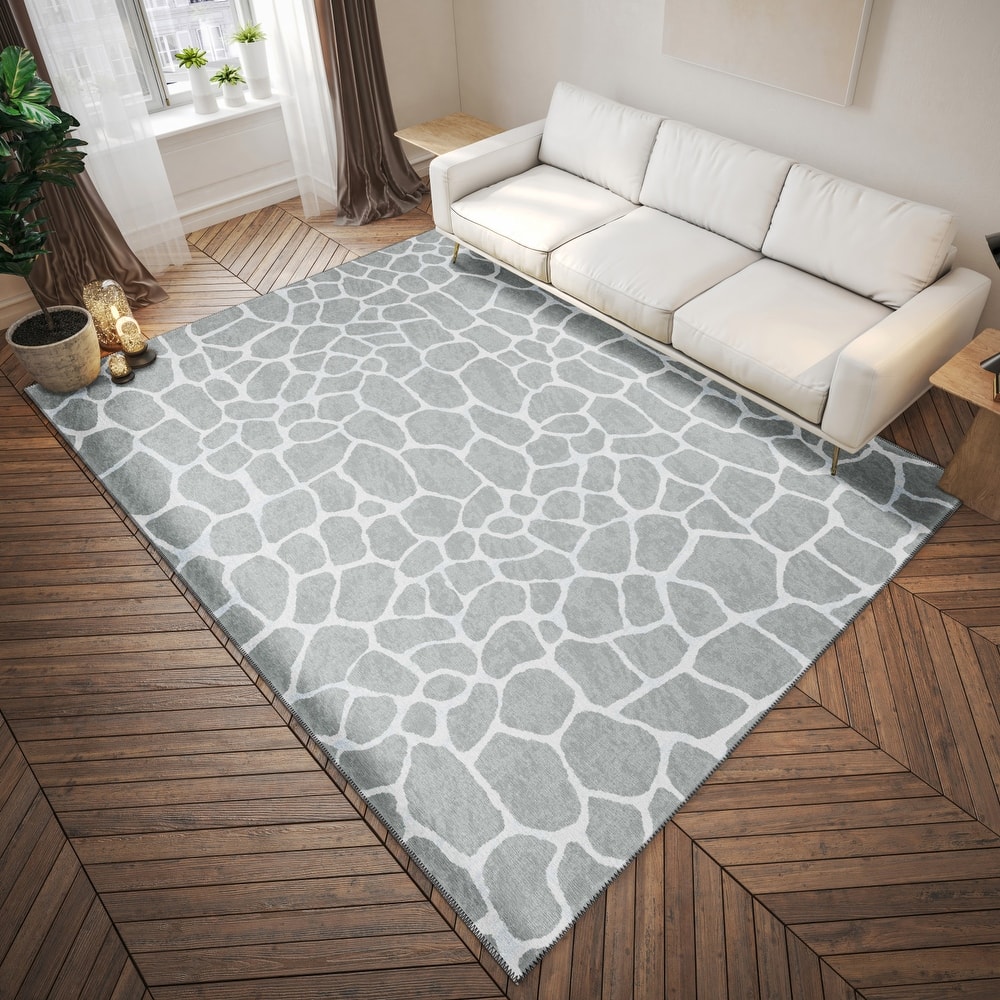 Addison Safari Giraffe Animal Print Area Rug