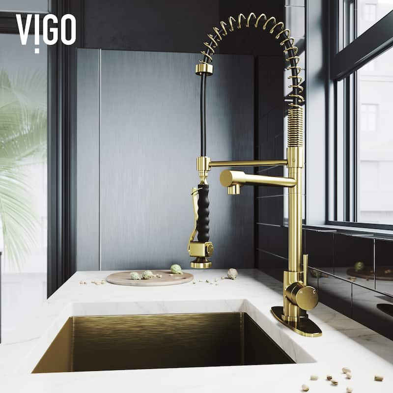 VIGO Zurich 27" H Single Handle Pull-Down Sprayer Kitchen Faucet