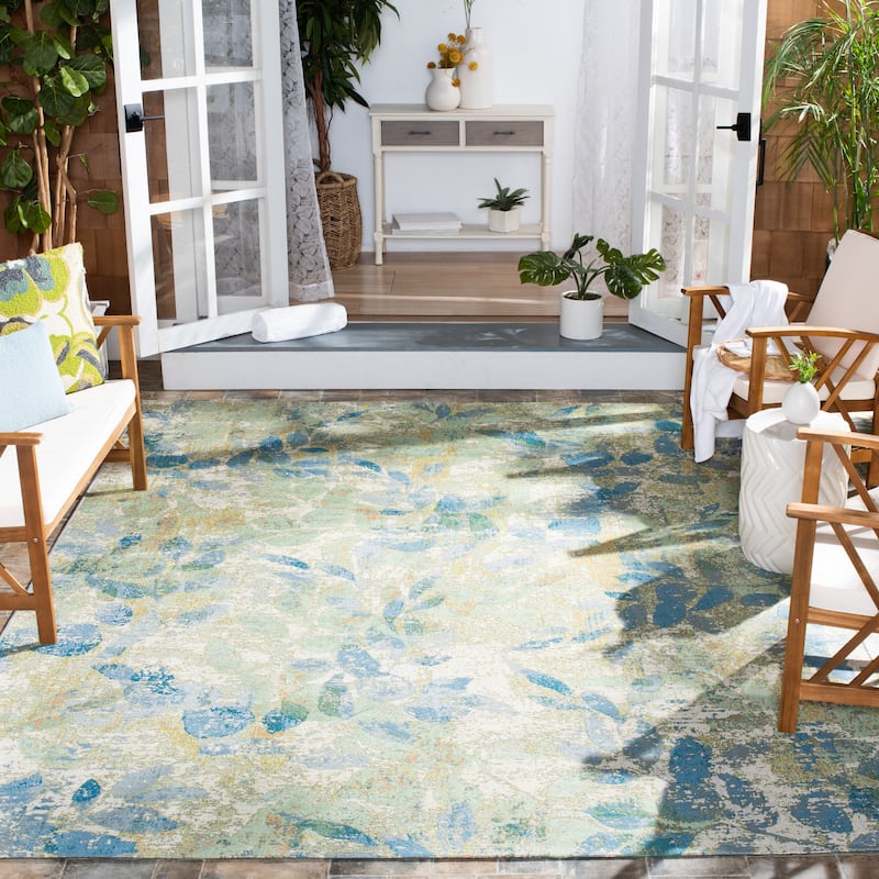 SAFAVIEH Barbados Katje Floral Rug - 6'6" Square - Blue/Ivory