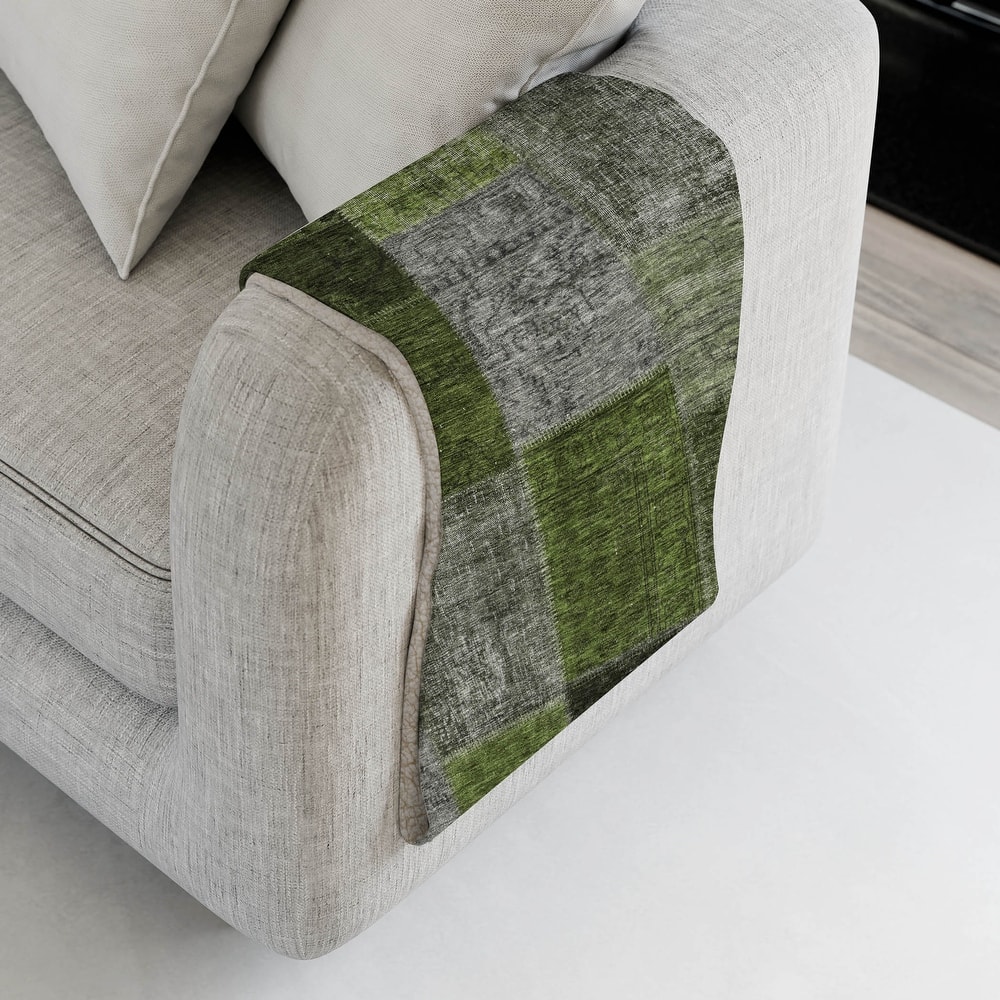 Premium Machine Washable Vintage Patchwork Sherpa Throw Blanket