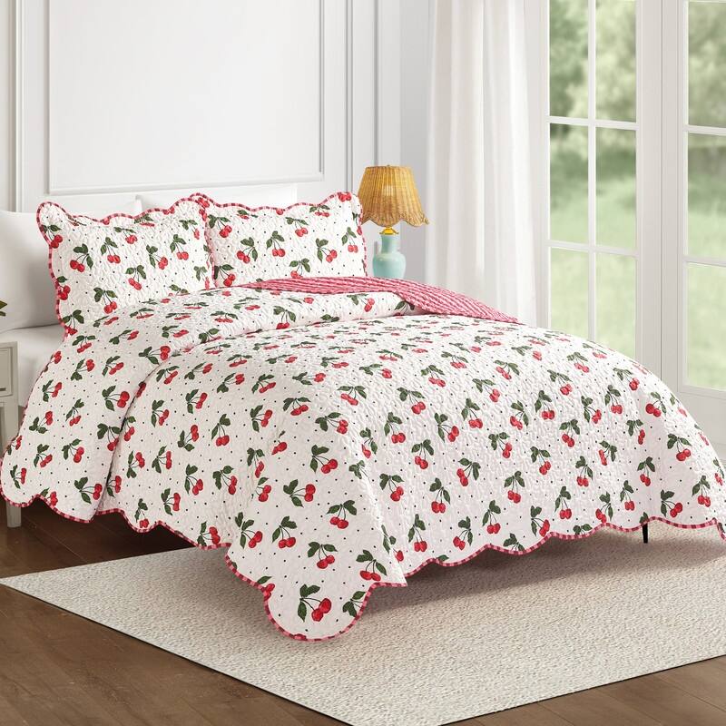 Cherry Reversible Scalloped Quilt Set - Twin/Twin XL