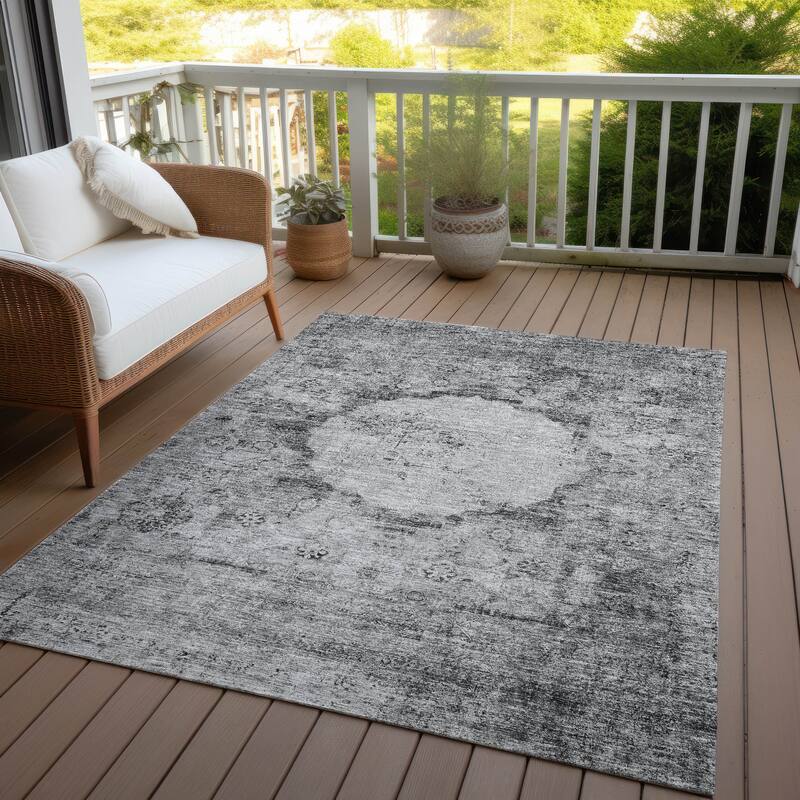 Machine Washable Indoor/ Outdoor Chantille Vintage Traditional Rug