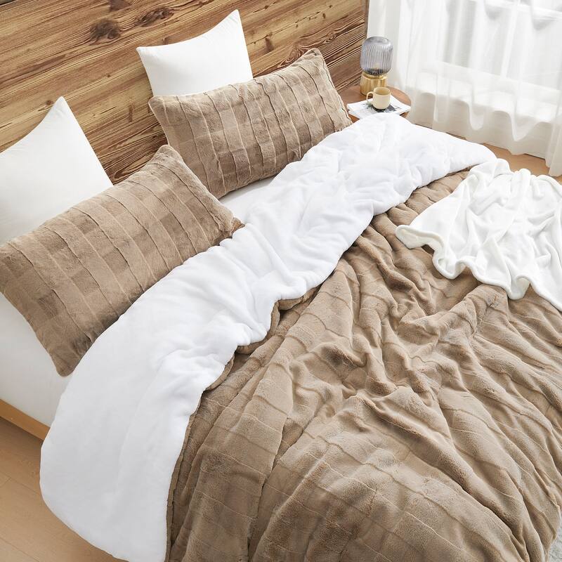 Chunky Bunny Crossing - Coma Inducer® Oversized Comforter Set