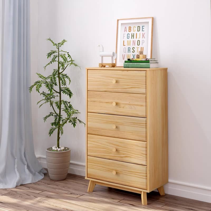 Max and Lily Classic Solid Wood 5-Drawer Dresser - Natural