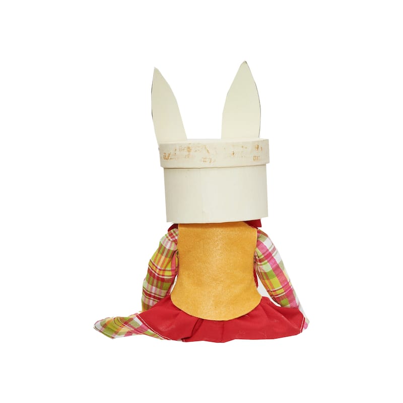 Quinnie Figurine - 4"x4"x15"