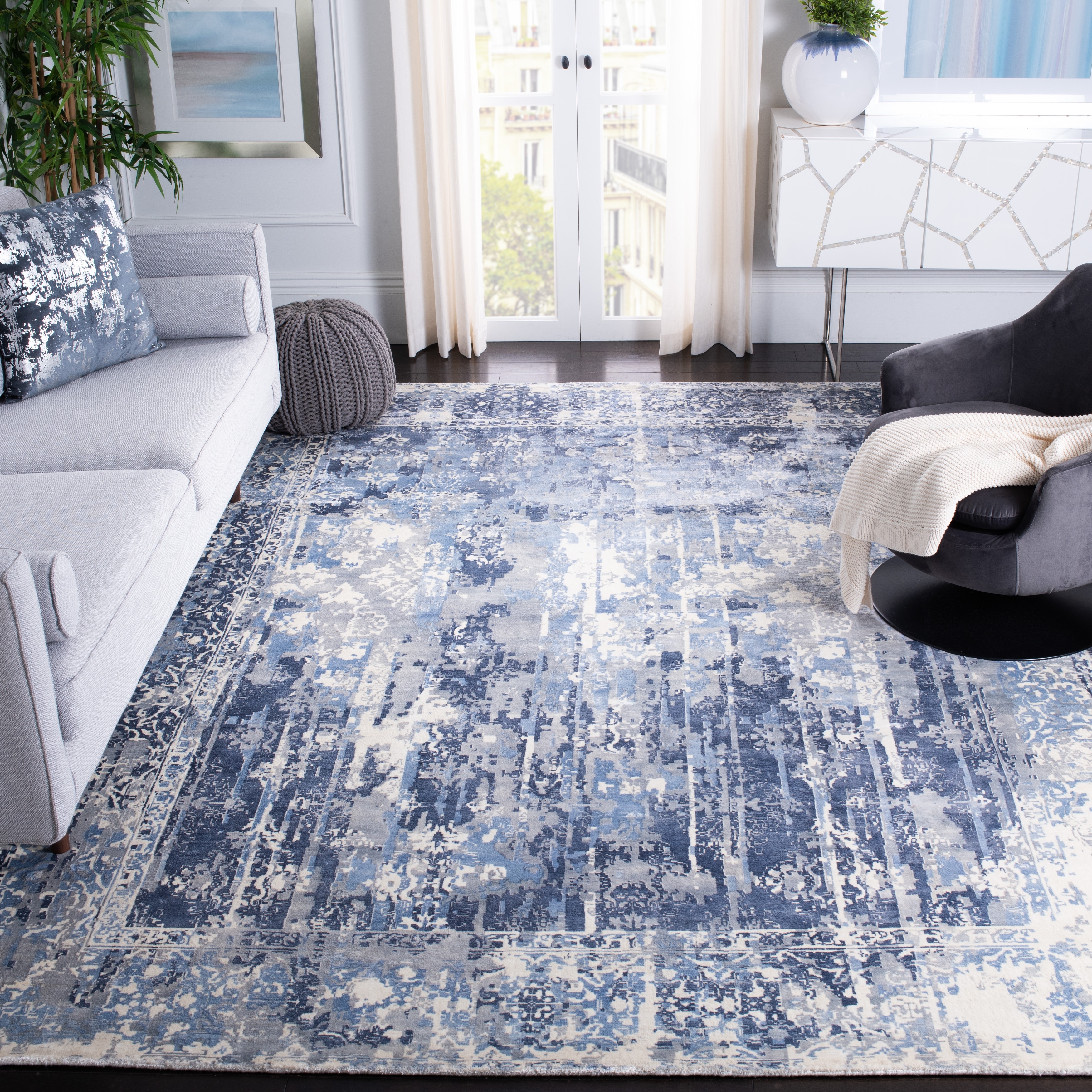 SAFAVIEH Handmade Mirage Luciane Abstract Viscose Rug