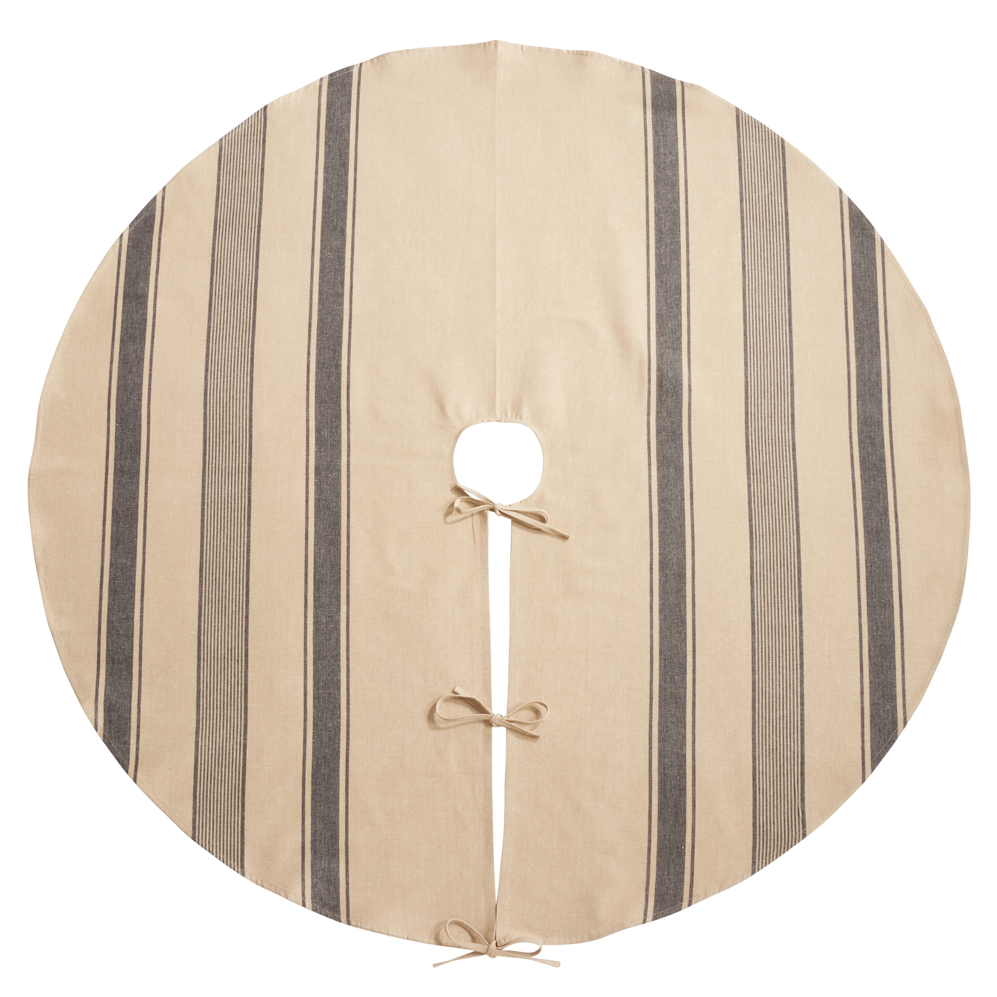 Christmas Tree Skirt With Banded Design