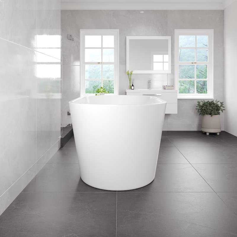 Eviva Aura White Acrylic Oval Freestanding Bathtub