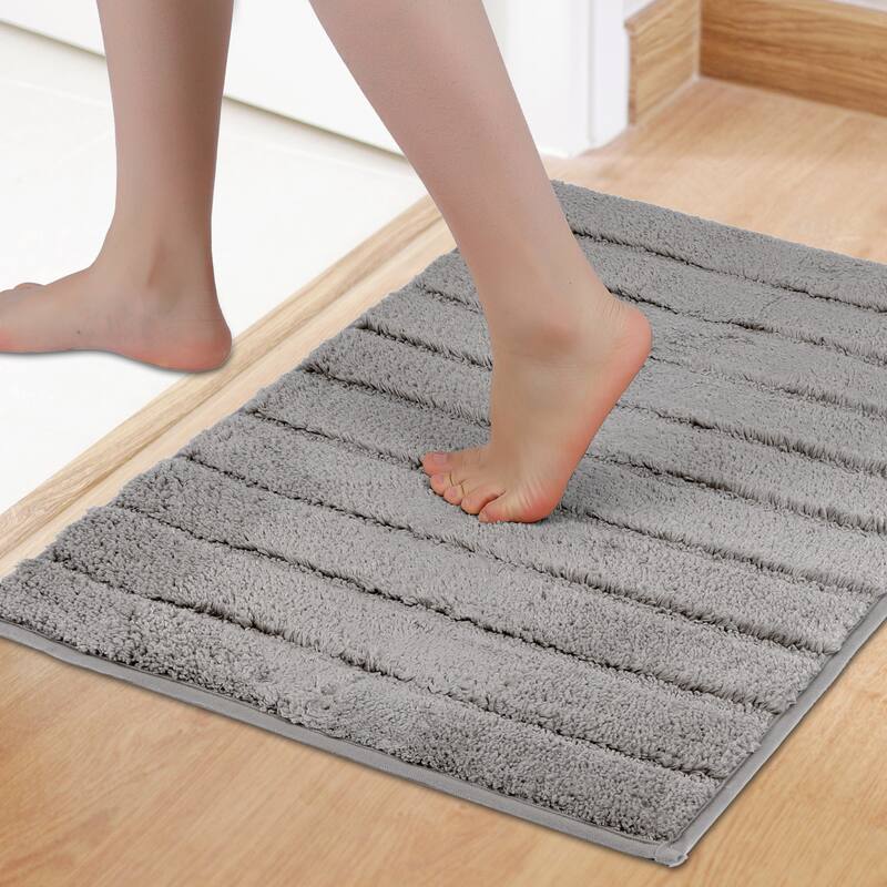 Soft Stripe Bathroom Rug, Rubber Backing Quick Dry Microfiber Rugs Non Slip Absorbent Mat for Shower Floor, Bath Decor - Grey