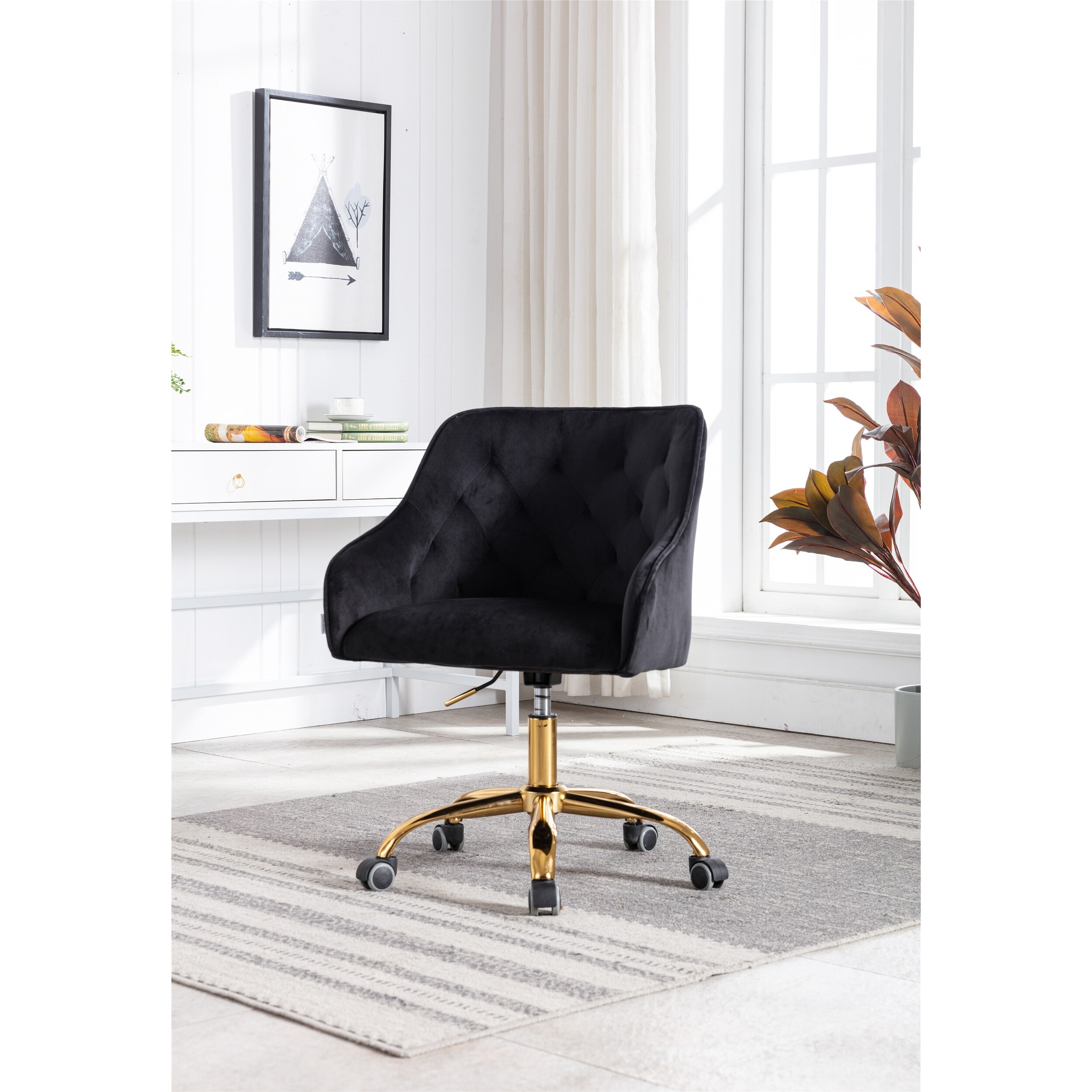 Velvet Upholstered Swivel Leisure Office Chair with 5-Star Base and