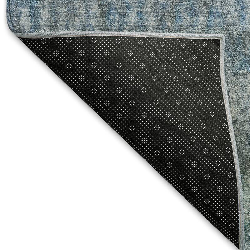 Machine Washable Indoor/ Outdoor Ombre Stripes Chantille Rug