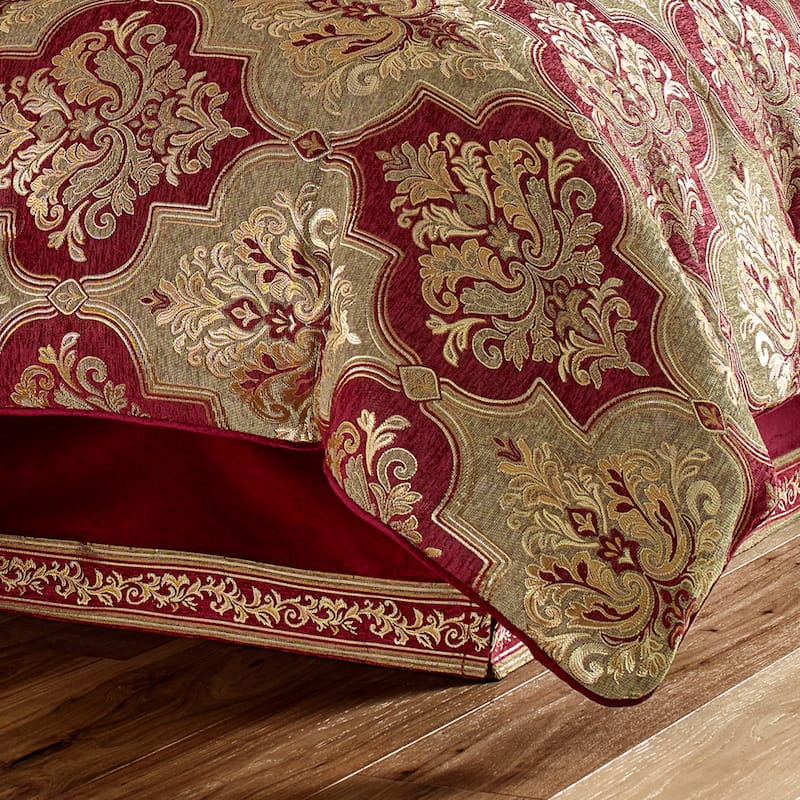 J. Queen New York Maribella Comforter Set - California King