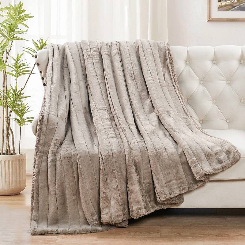 Oversized SuperMink Blanket with Sherpa Backing, 118" x 95"