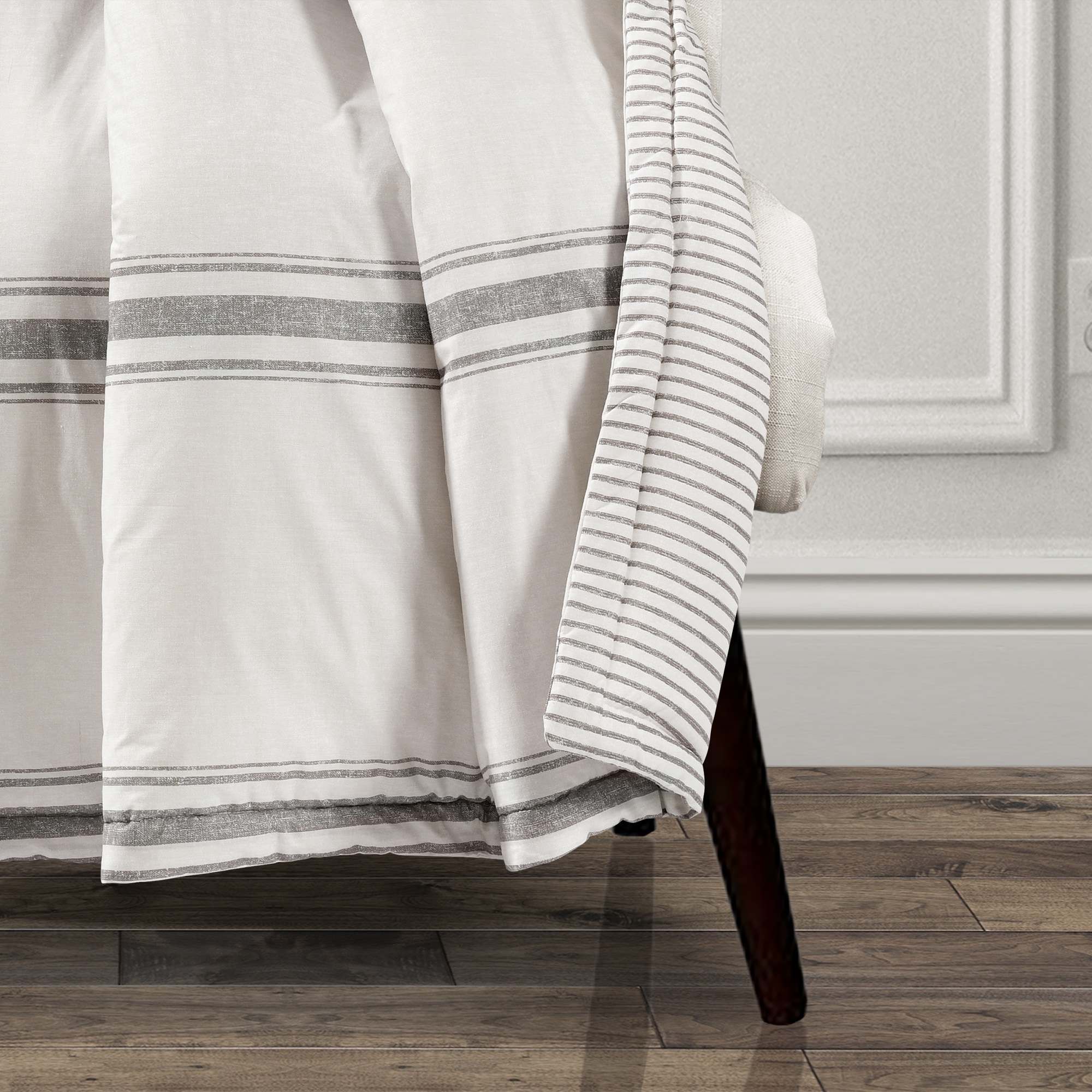 Lush Decor Farmhouse Stripe Throw Bed Bath Beyond 23157034