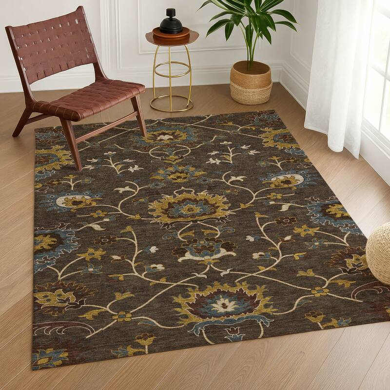 Machine Washable Indoor/ Outdoor Traditional Luna Chantille Rug