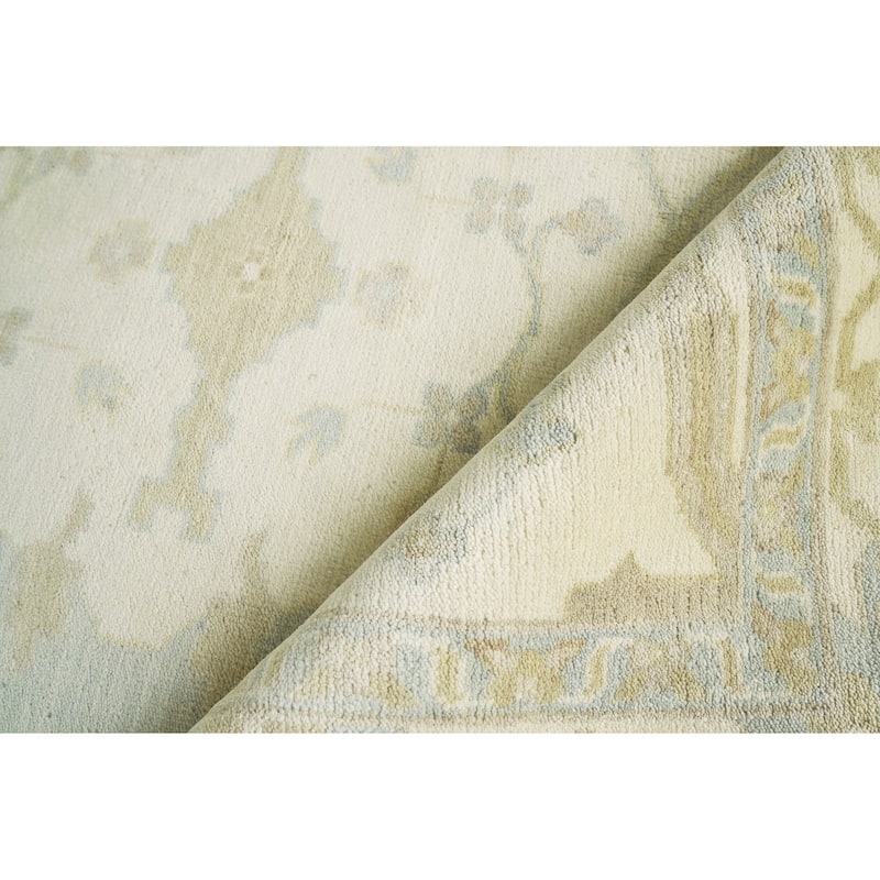 EXQUISITE RUGS Antique Weave Oushak Hand-knotted Wool Beige/Blue/Brown Rug.