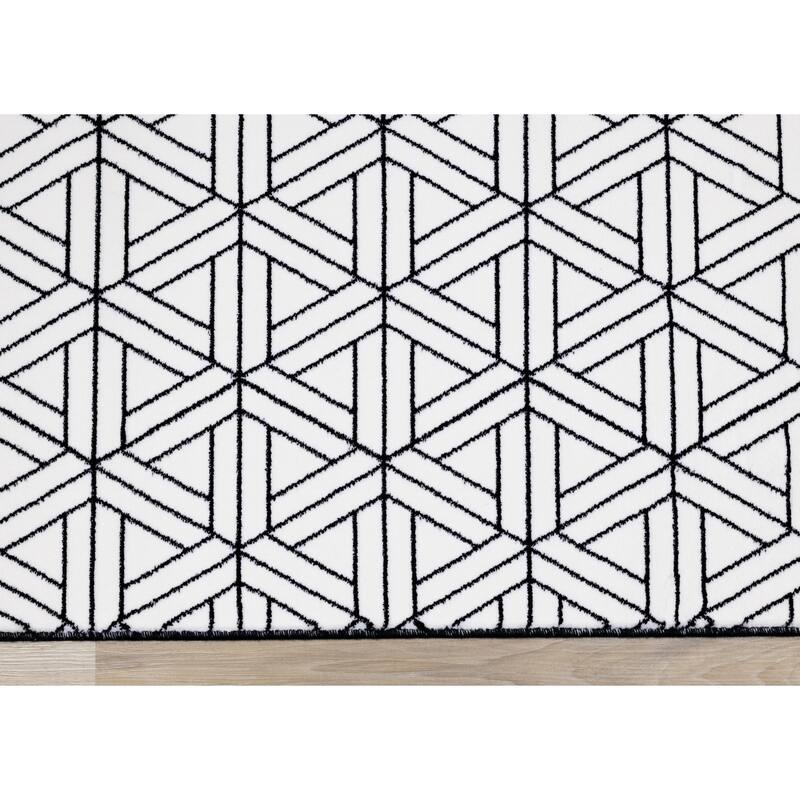 Iceland Collection - White/Black Interlock Rug