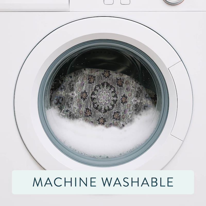 Machine Washable Indoor/ Outdoor Traditional Awaka Chantille Rug