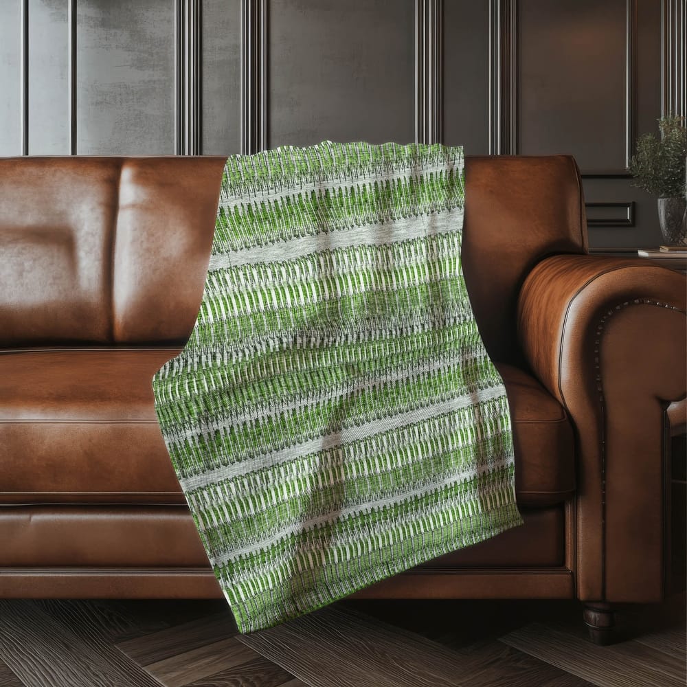 Premium Machine Washable Geo Stripes Sherpa Throw Blanket