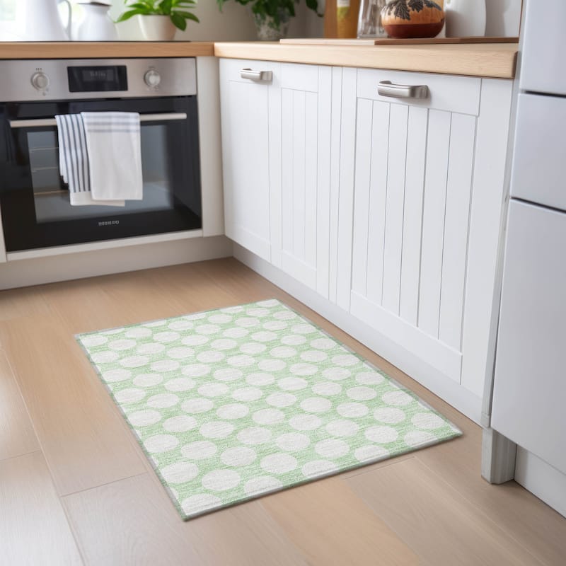 Machine Washable Indoor/ Outdoor Chantille Modern Dots Rug