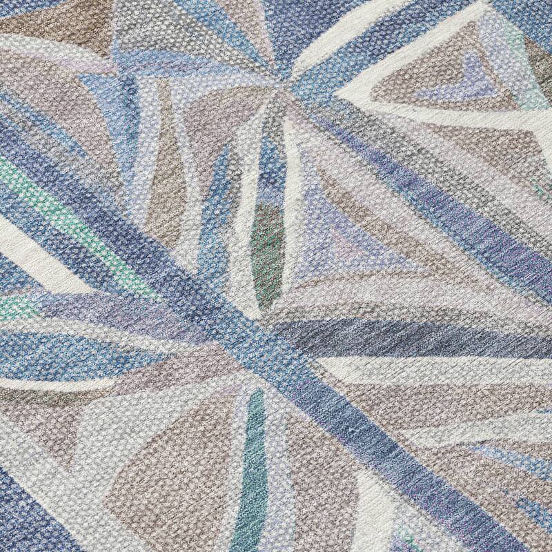 Machine Washable Indoor/ Outdoor Modern Mosaic Chantille Rug