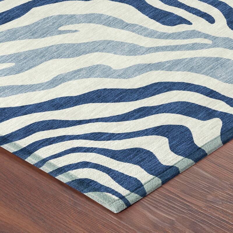 Machine Washable Indoor/ Outdoor Modern Prints Chantille Rug