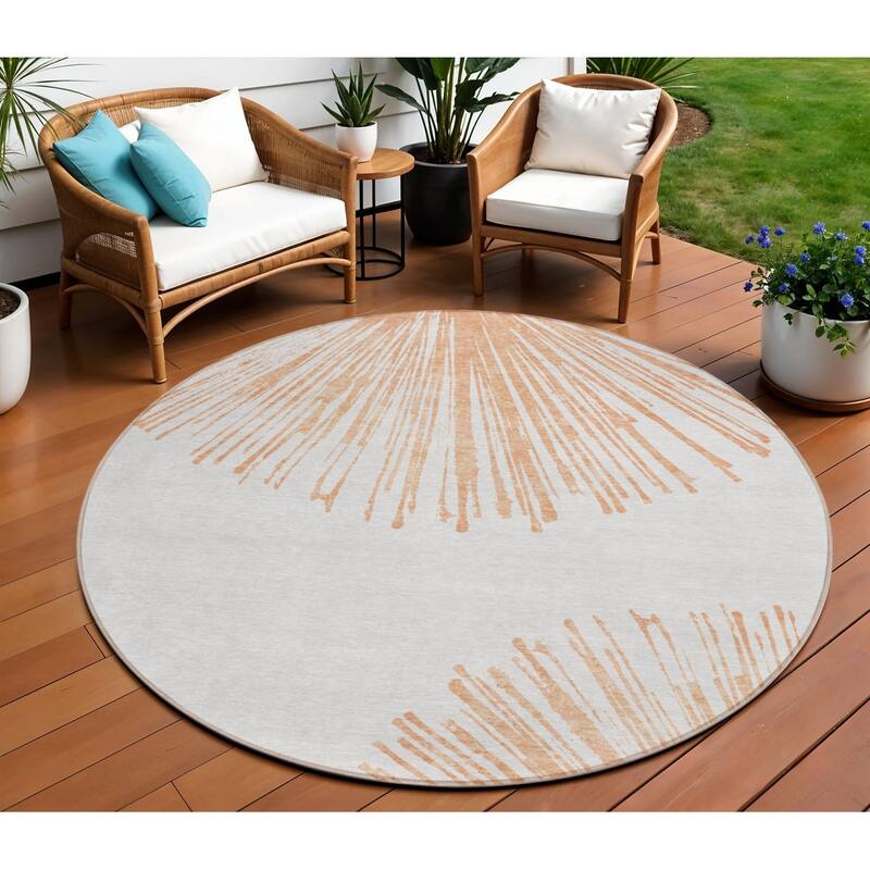 HomeRoots Abstract Transitional Rectangle Outdoor Rug - 8' Round