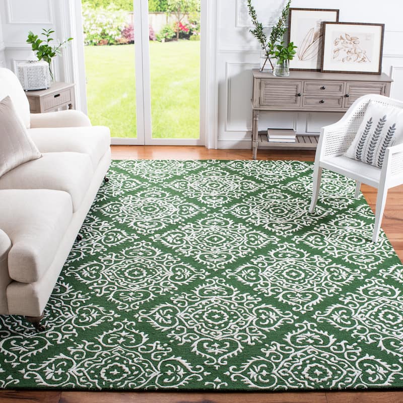SAFAVIEH Handmade Chatham Alisone Wool Rug