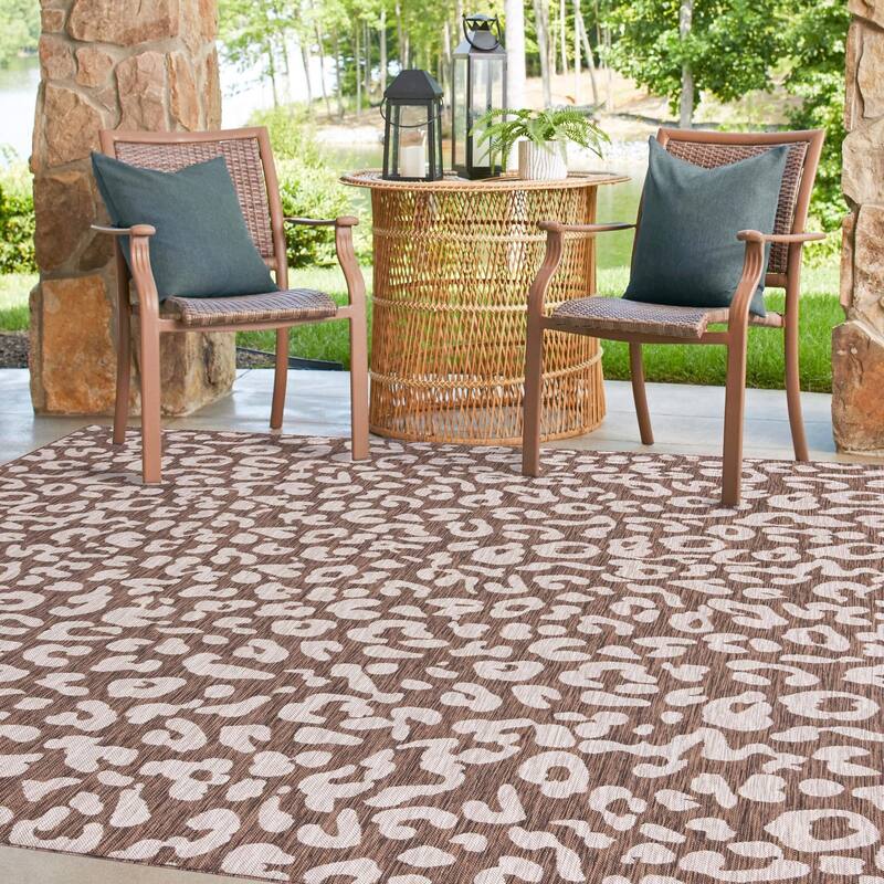 Outdoor Gallery Collection Area Rug