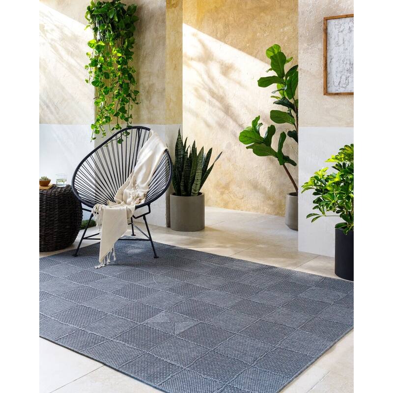 Livabliss Sandra Modern Indoor/Outdoor Area Rug - 7'10" x 10' - Black