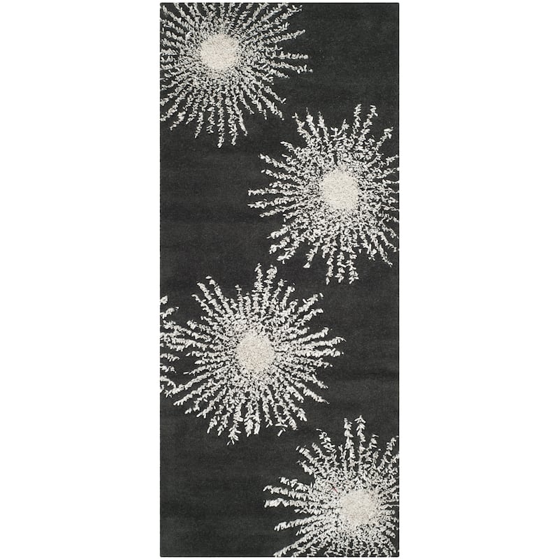 SAFAVIEH Handmade Soho Sade New Zealand Wool Rug - 2'6" x 6' Runner - Charcoal/Ivory
